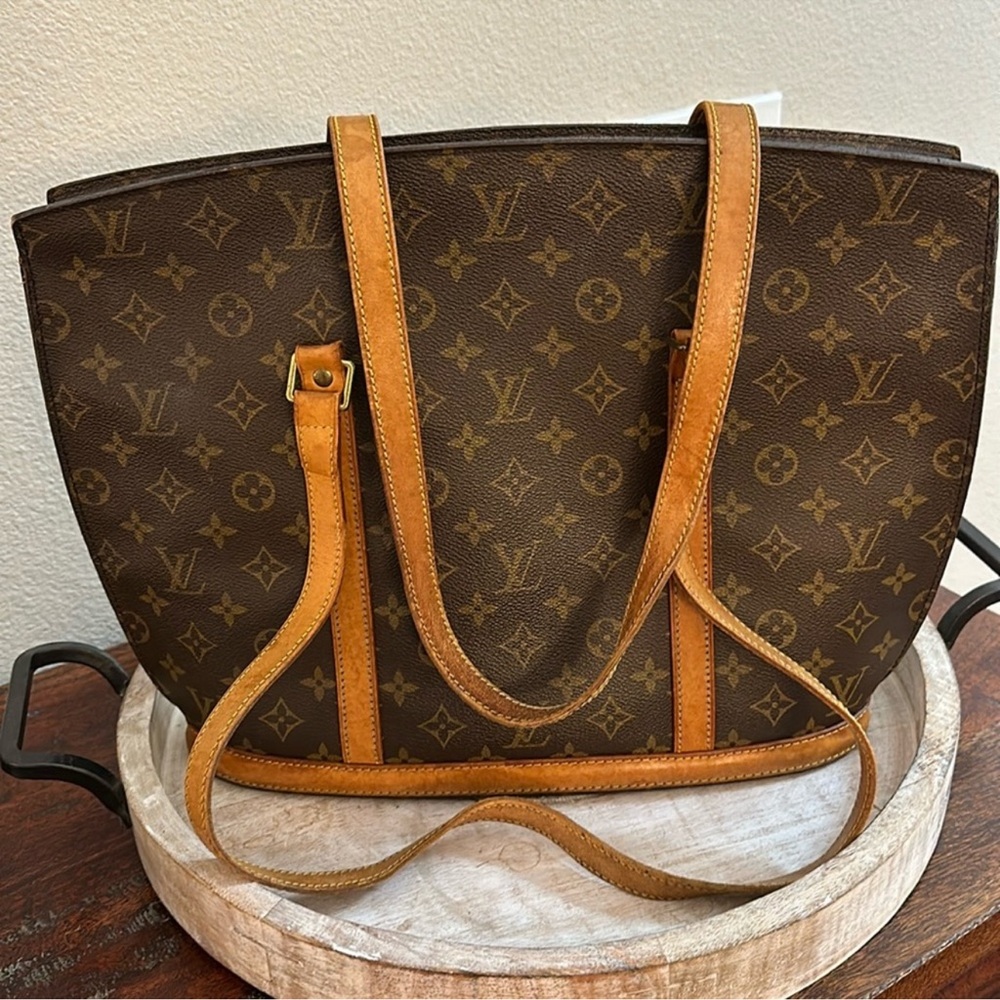 Louis Vuitton Shoulder Bag